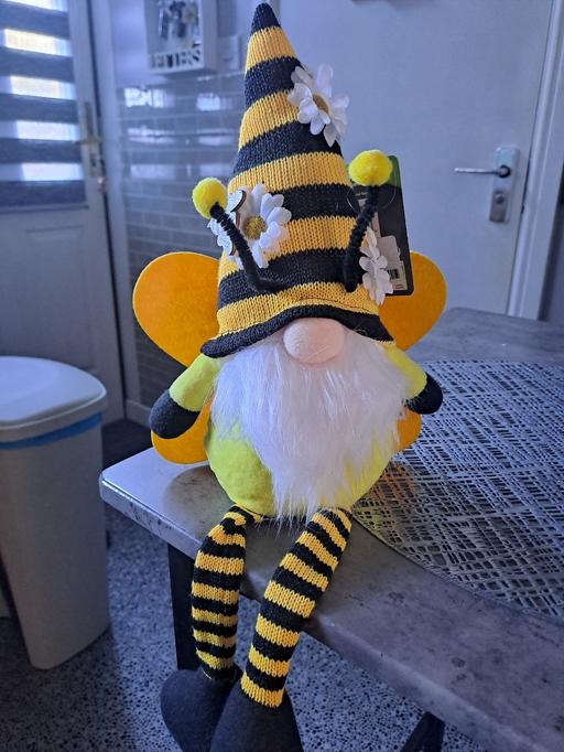  — new bee gonk