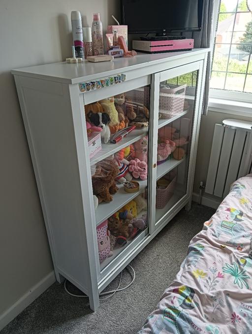  — IKEA storage sliding display unit