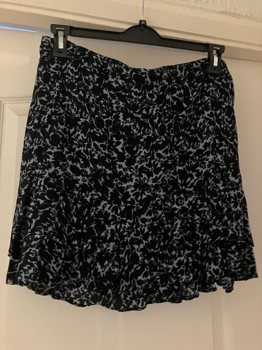  — Mini skirt