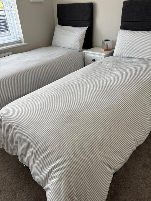  — 2 foot 6” single bed