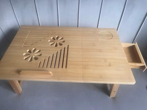  — Lap Laptop stand