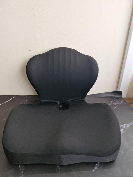  — black car seat cover for van or car