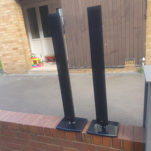  — 40 inch Tall , LG Model : SH85PH-F, Speakers