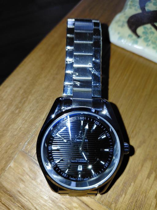  — mens wave design black dial dress watch