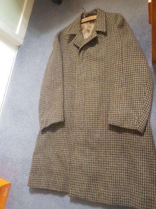  — Vintage Harris tweed overcoat l