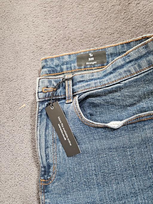  — brand new men's jeans