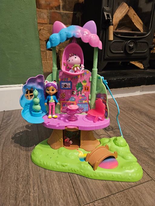  — gabbies dollshouse tree house