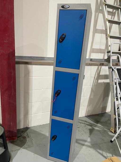  — Three Door Locker - Big Dug