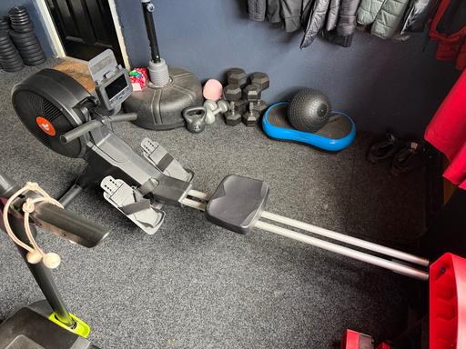  — Rowing machine