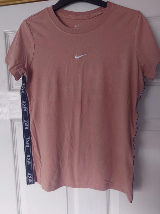  — Mens Nike t-shirt size S