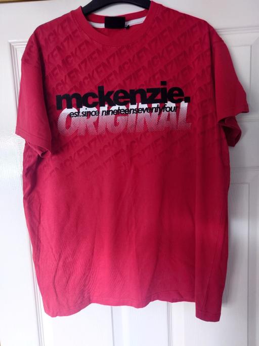  — Mens red McKenzie top size L