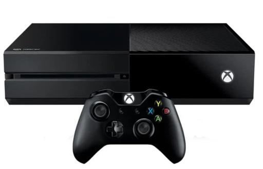 — xbox one 500GB with 8 games