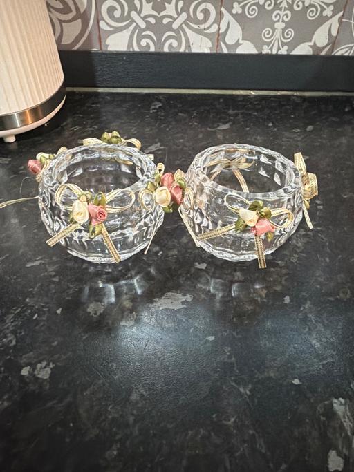  — Candle holders x2