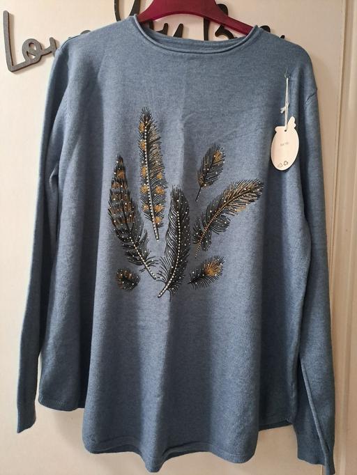  — soft warm jumper new