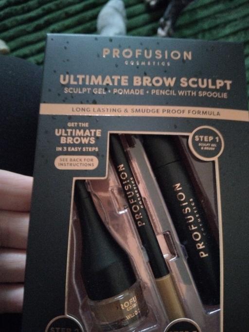  — ultimate brow sculpt