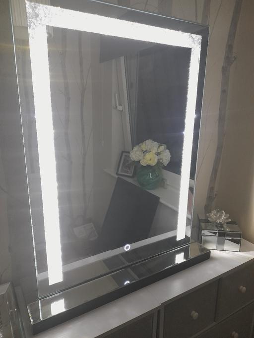  — heavy dressing table mirror 84x67cm