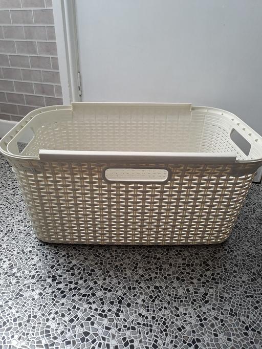  — woven large storage basket