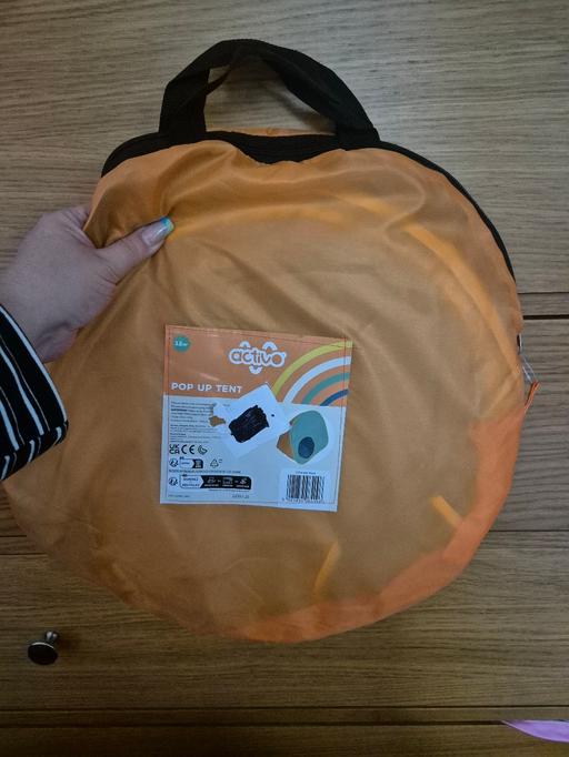  — new Pop Up Tent