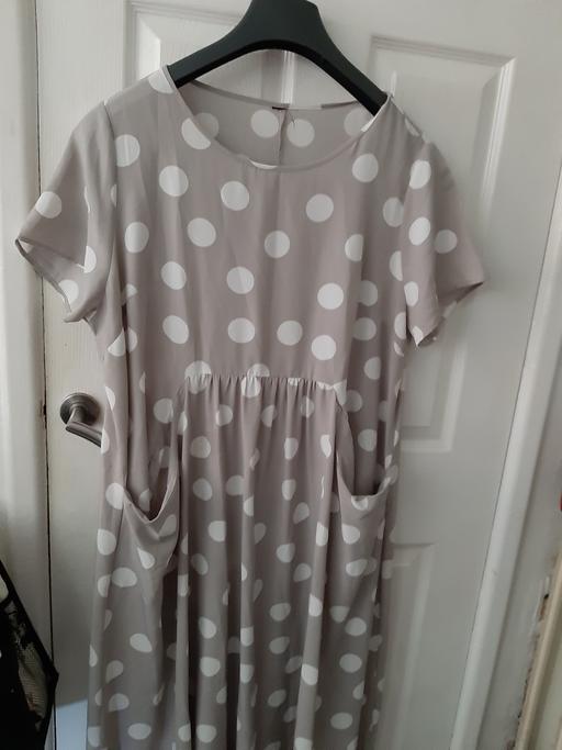  — ladies XL