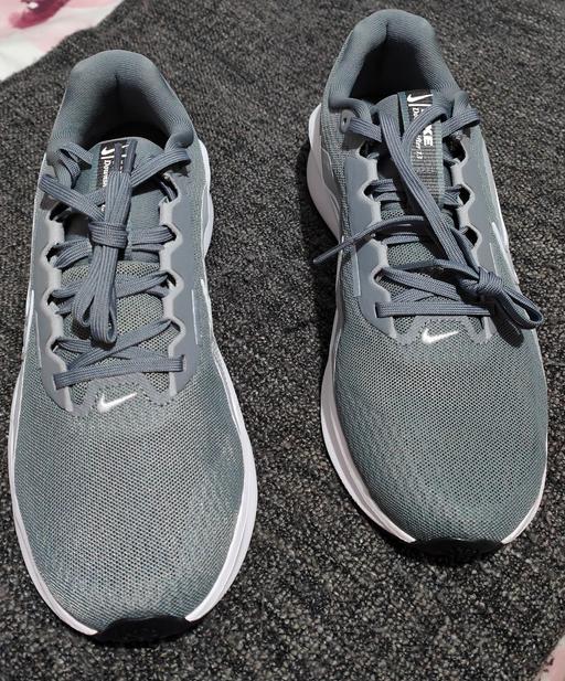  — Nike Running Shoes Size 7.5