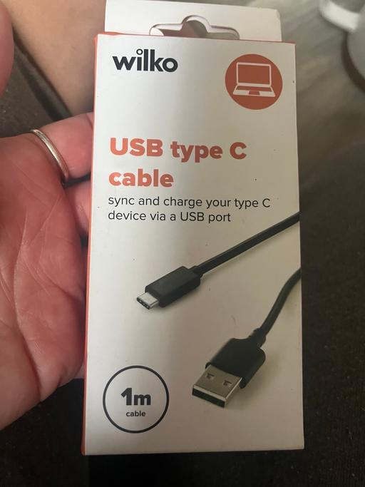  — USB wire