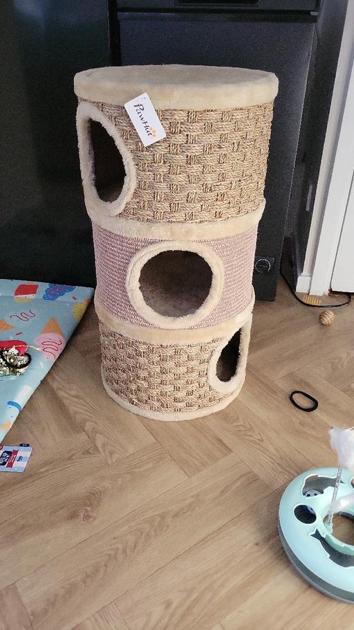  — Brand new cat barrel