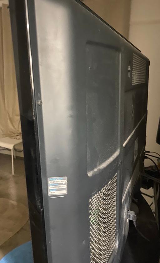  — Large Samsung tv not smart -working order