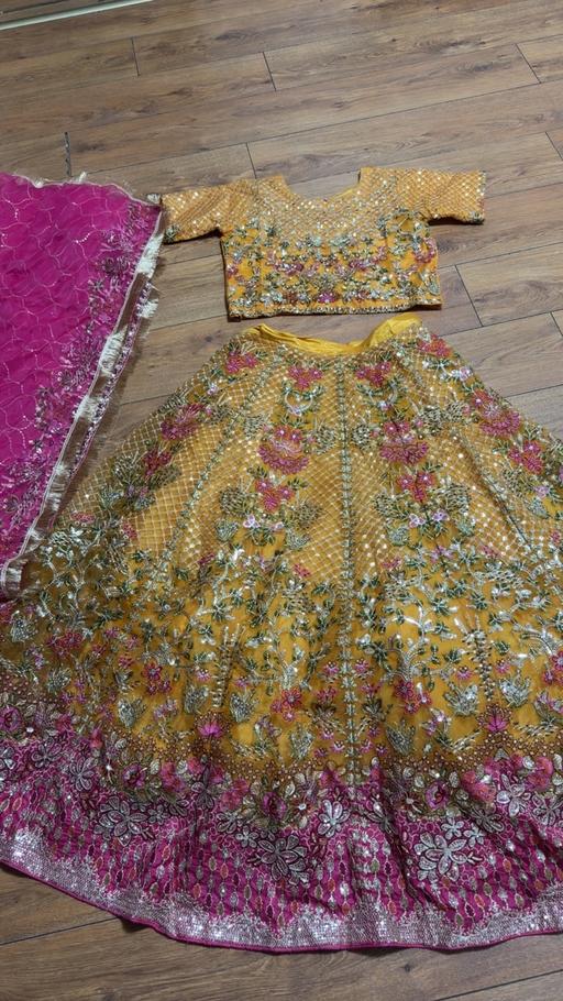  — Mehndi lengha heavy