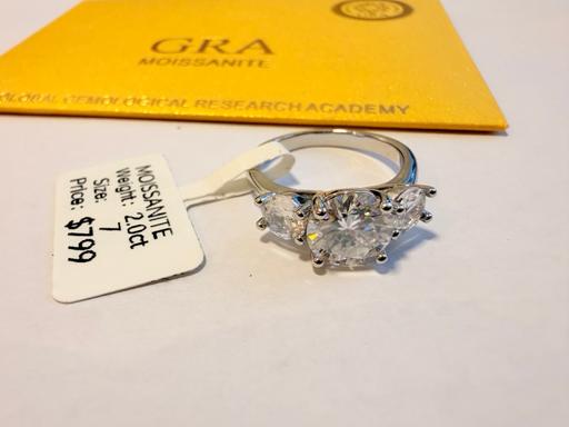 — Ring 2ct in size 7