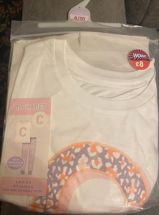  — Initial letter C pyjamas size 8-10