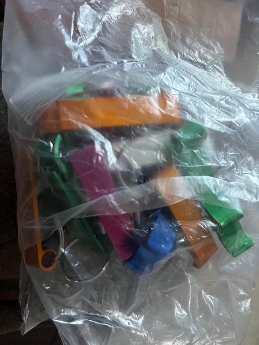  — 20 new keyring bottle opener