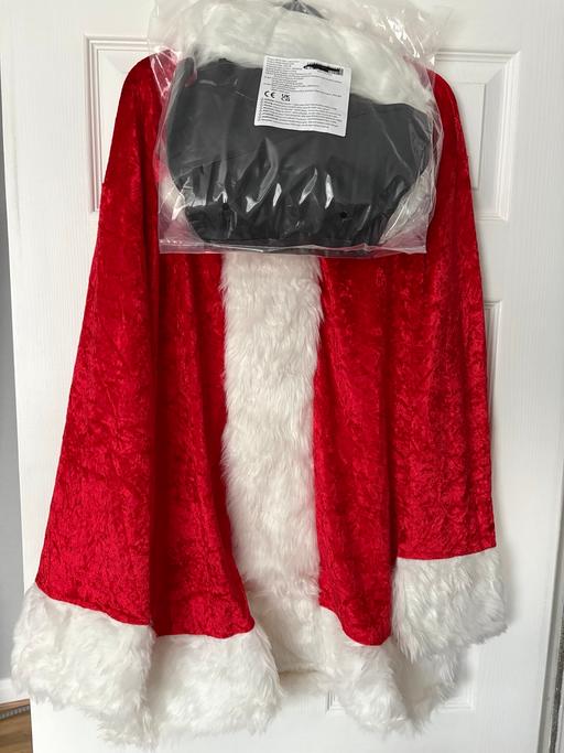  — Santa Suit 🎅🏻