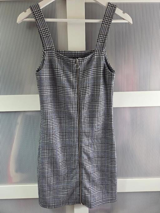  — Age 12-13 NEW LOOK dress