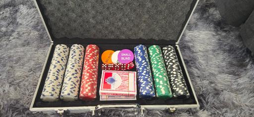  — NEW poker set - suitcase