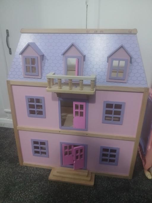  — dolls house