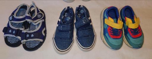  — Size 5 toddlers shoes
