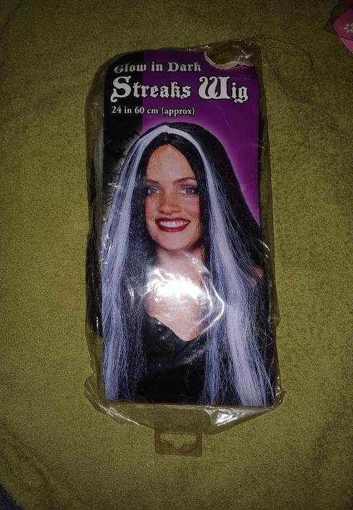  — long black wig. glow in the dark streak new