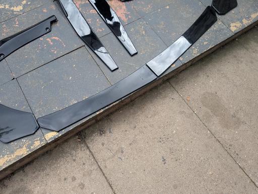  — Ford focus mk 3 side skirt kit
