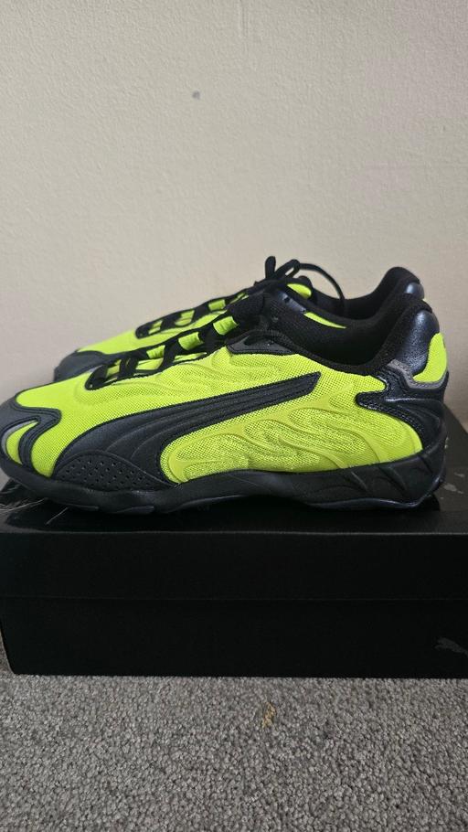  — Puma Inhale Metallic Trainers – Neon Yellow/B