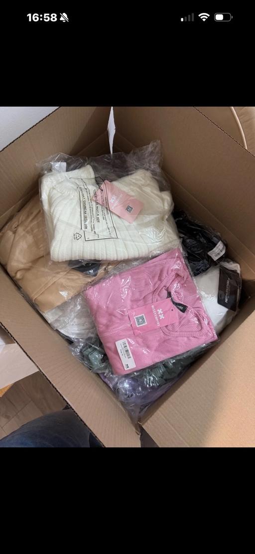  — 10 Brand New Women & Men Clothing Bundle