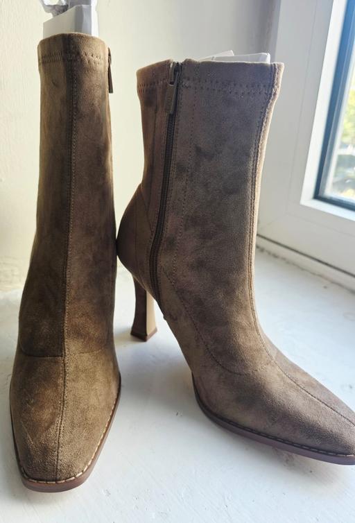  — Linzi Noelle Sand Suede Heeled Ankle Boots UK