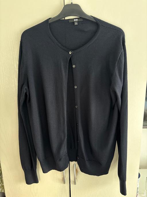  — Ladies cardigan