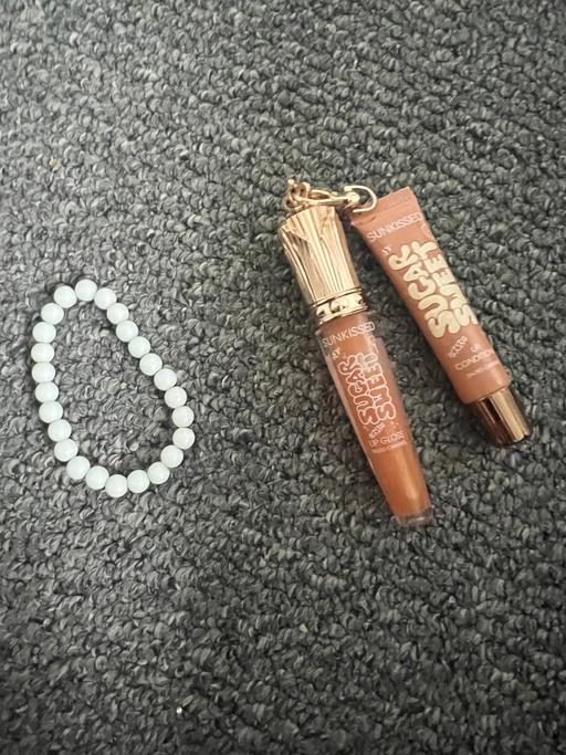  — Lipstick,lip balm and bracelet handmade