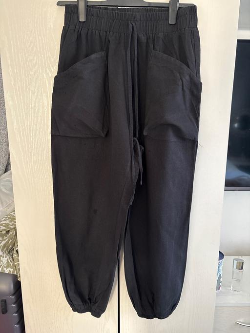  — Ladies trousers