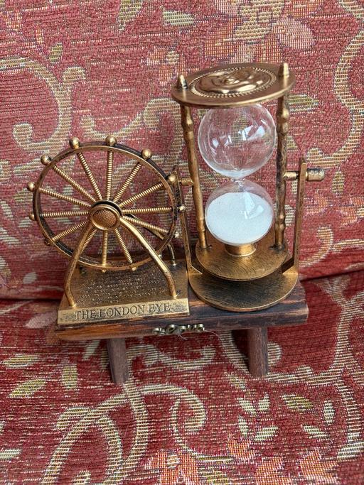  — Brass craft stand egg timer glass