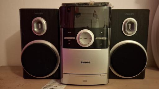  — Phillips micro Hi-Fi system with CD player