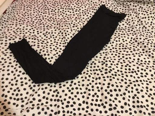  — Ladies Leggings From South Size 10