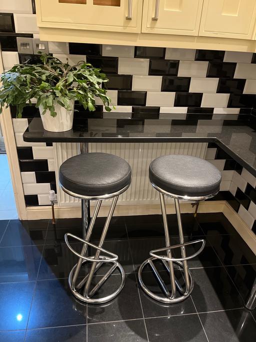  — Bar stools