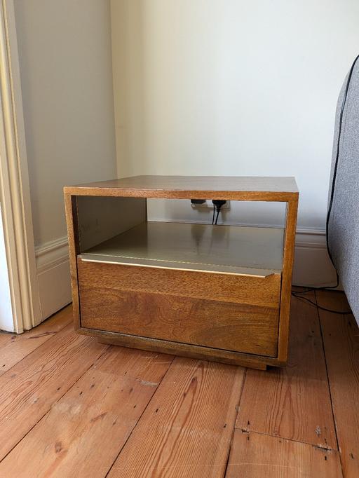 — 2x Mango wood with gold: Bedside Tables
