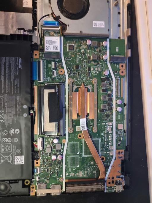  — Asus x1500e